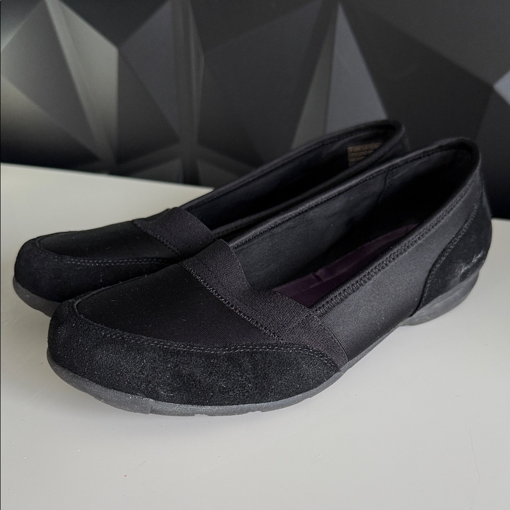 Skechers suede slip on casual Black Loafers